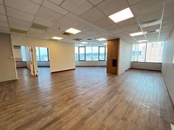 四維國小捷運站旁｜鼎天商務高樓辦公室